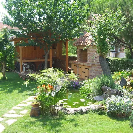 Appartamento House Jolanda Medolino